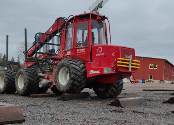 Here AI is driving a forestry machine – for the first time